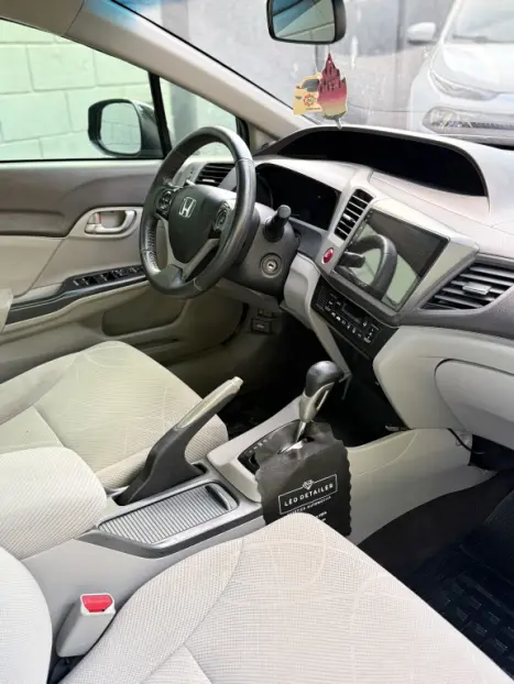 HONDA Civic 1.8 16V 4P FLEX LXS AUTOMTICO, Foto 8