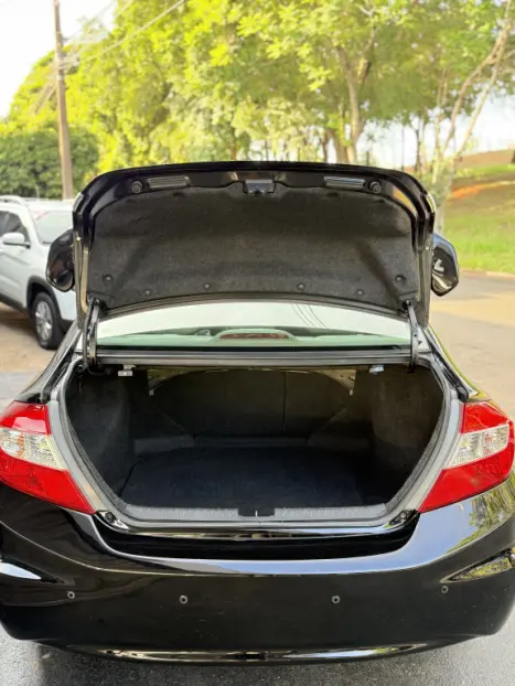 HONDA Civic 1.8 16V 4P FLEX LXS AUTOMTICO, Foto 9