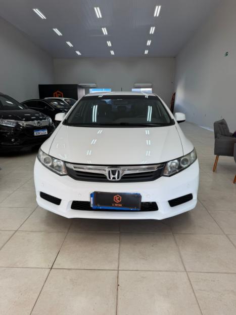 HONDA Civic 1.8 16V 4P FLEX LXS AUTOM�TICO, Foto 2