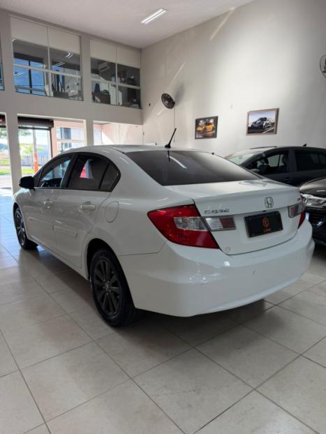 HONDA Civic 1.8 16V 4P FLEX LXS AUTOM�TICO, Foto 4