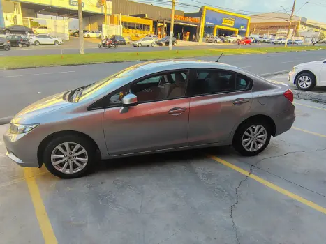 HONDA Civic 1.8 16V 4P FLEX LXS, Foto 4