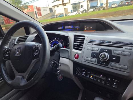 HONDA Civic 1.8 16V 4P FLEX LXS AUTOM�TICO, Foto 14