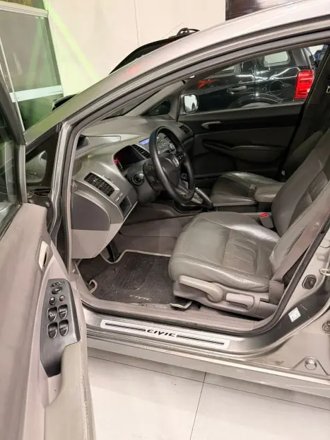 HONDA Civic 1.8 16V 4P LXS AUTOM�TICO, Foto 11