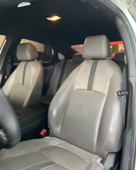 HONDA Civic 2.0 16V 4P EXL FLEX  AUTOMÁTICO CVT, Foto 14 HONDA Civic 2.0 16V 4P EXL FLEX  AUTOMÁTICO CVT, Foto 14