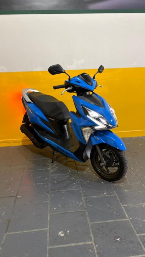 HONDA Elite 125 , Foto 2