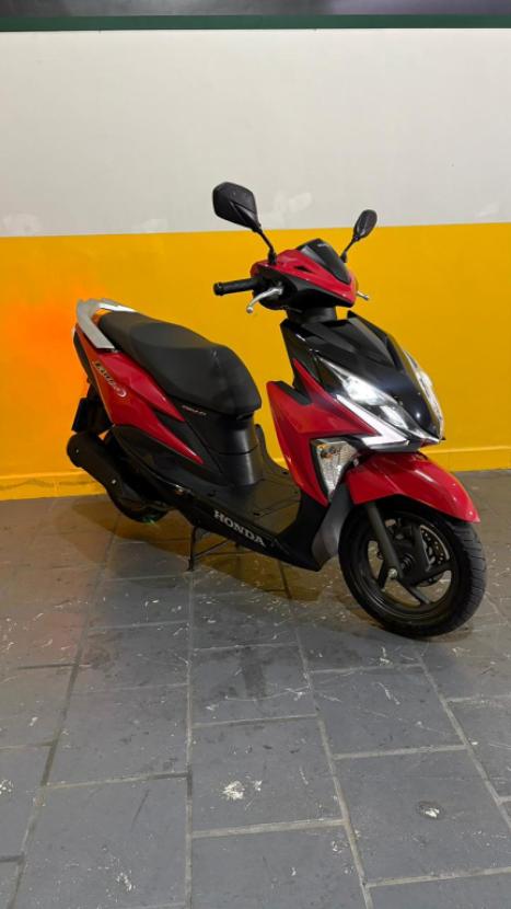 HONDA Elite 125 , Foto 2