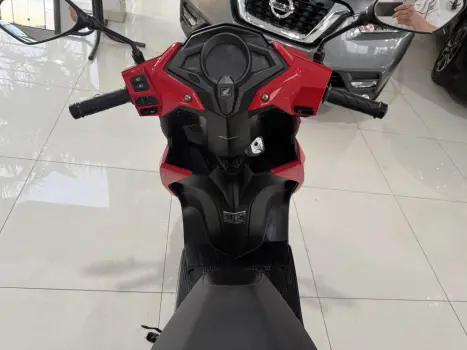 HONDA Elite 125 , Foto 2