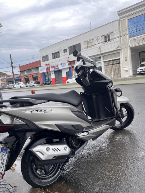 HONDA Elite 125 , Foto 2