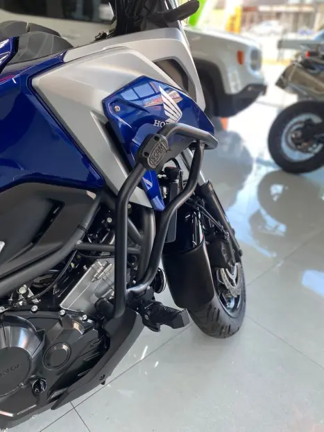 HONDA NC 750 X ABS, Foto 2