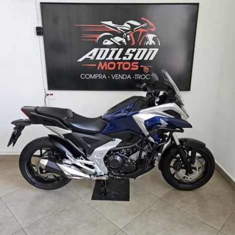 HONDA NC 750 X ABS, Foto 1