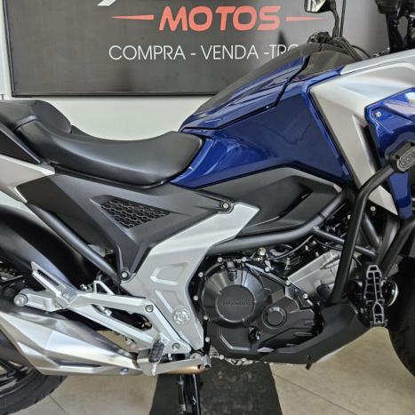 HONDA NC 750 X ABS, Foto 4