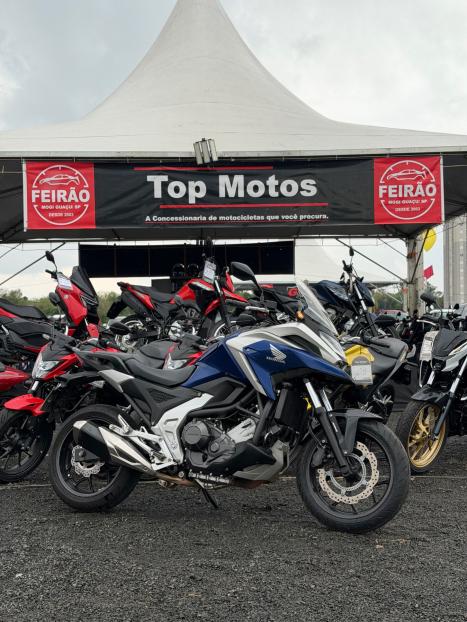 HONDA NC 750 X ABS, Foto 1