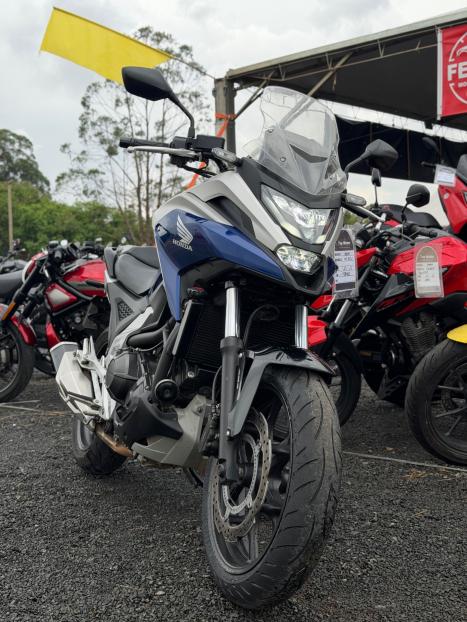 HONDA NC 750 X ABS, Foto 2