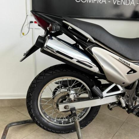 HONDA NX Falcon 400, Foto 4