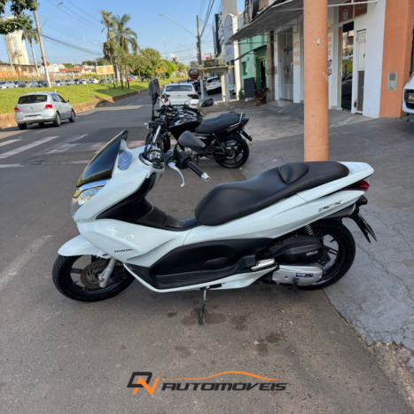 HONDA PCX 150 DLX, Foto 2