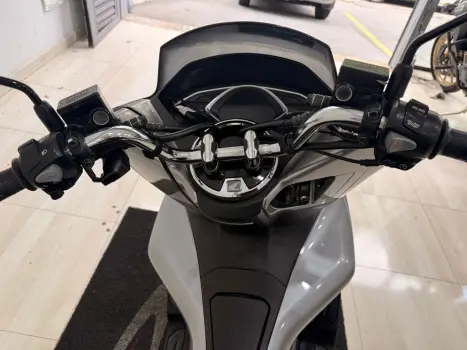 HONDA PCX 150 SPORT, Foto 13