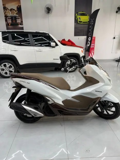 HONDA PCX 160 DLX ABS, Foto 3