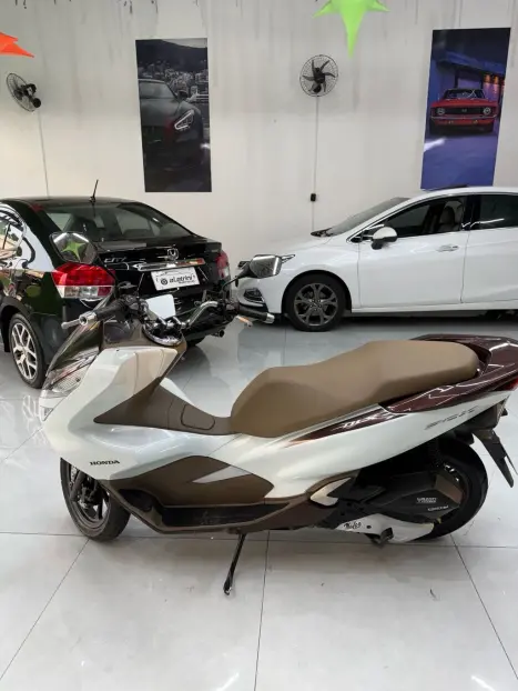 HONDA PCX 160 DLX ABS, Foto 4