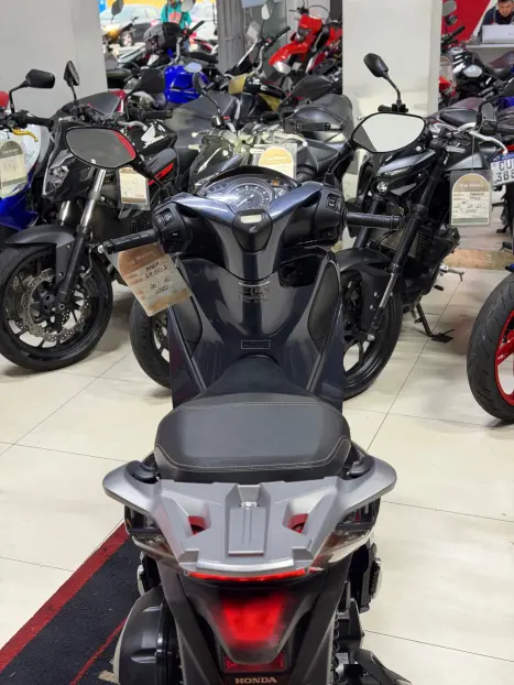 HONDA SH 150 I , Foto 10