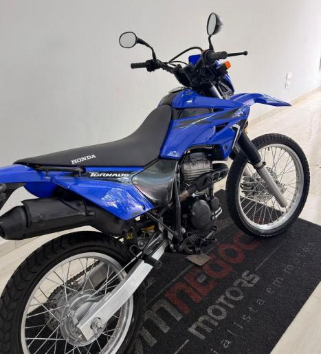 HONDA XR Tornado 250 , Foto 5