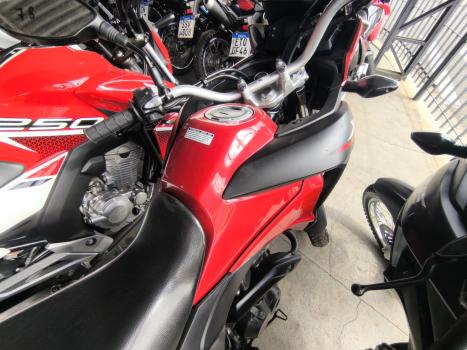 HONDA XRE 190 , Foto 4