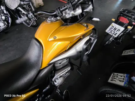 HONDA XRE 300 , Foto 4