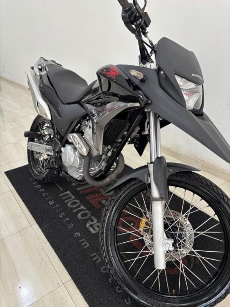 HONDA XRE 300 , Foto 1