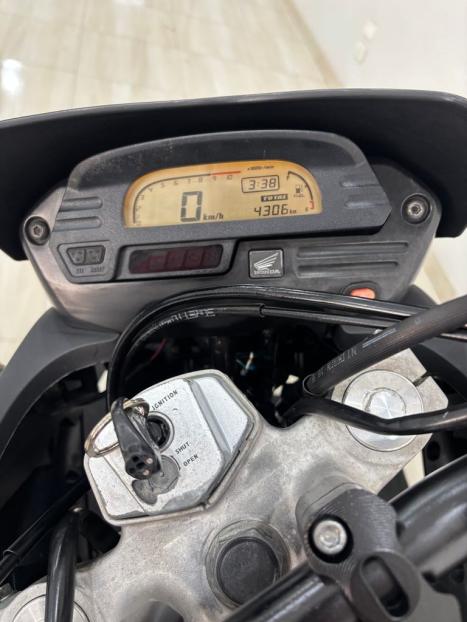 HONDA XRE 300 , Foto 4