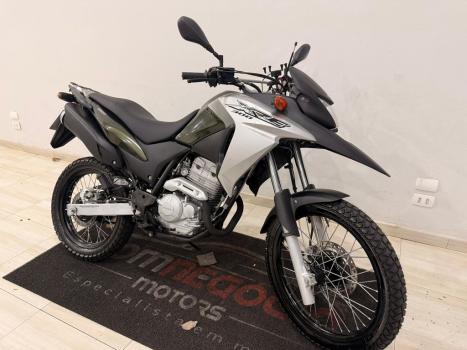 HONDA XRE 300 , Foto 1