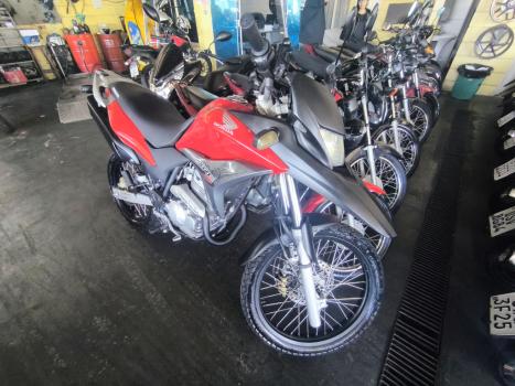 HONDA XRE 300 , Foto 2