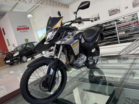 HONDA XRE 300 ABS, Foto 2