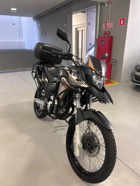 HONDA XRE 300 ABS, Foto 1