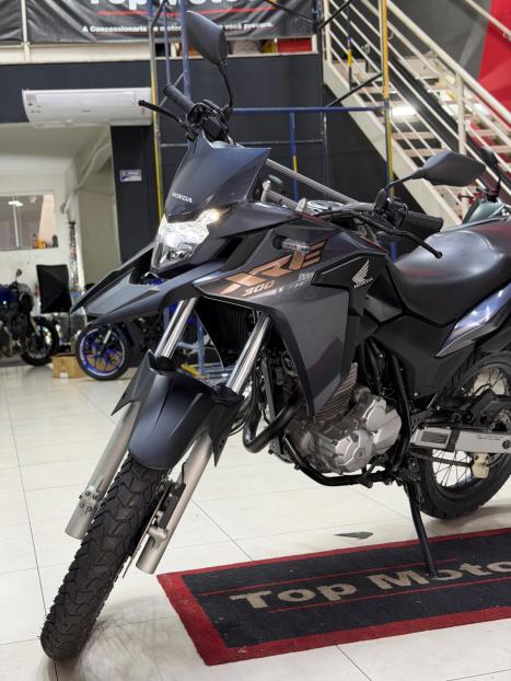 HONDA XRE 300 ABS, Foto 8