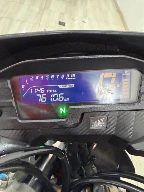 HONDA XRE 300 ABS, Foto 2