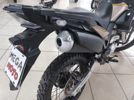 HONDA XRE 300 ADVENTURE, Foto 6