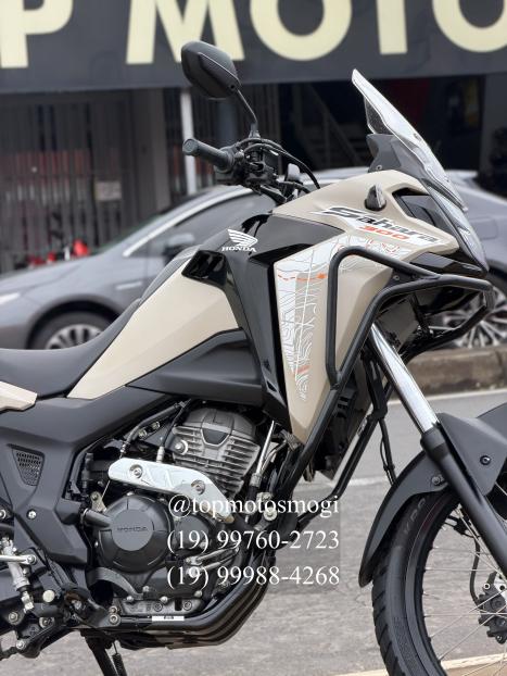 HONDA XRE 300 ADVENTURE, Foto 3