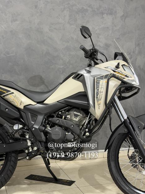 HONDA XRE 300 ADVENTURE, Foto 4