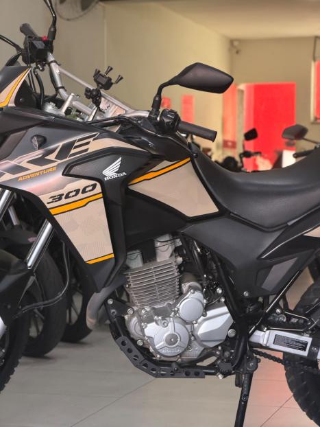 HONDA XRE 300 ADVENTURE, Foto 9