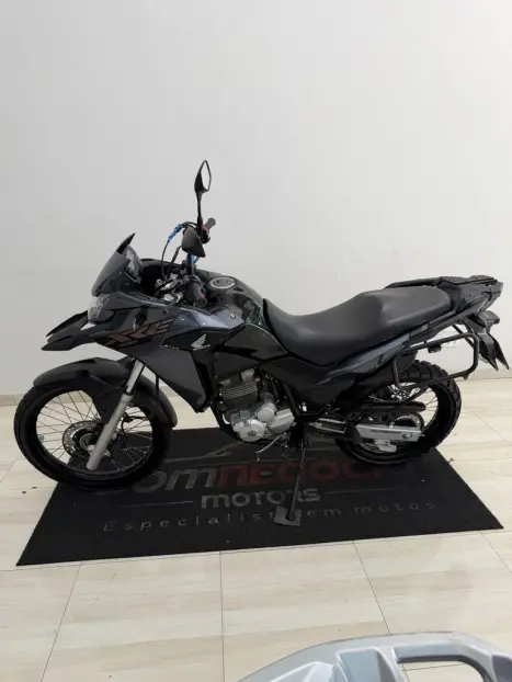 HONDA XRE 300 ADVENTURE, Foto 3
