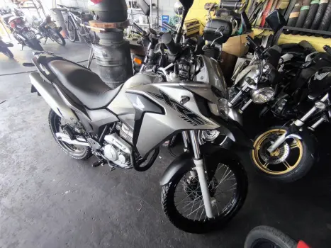 HONDA XRE 300 FLEX, Foto 2