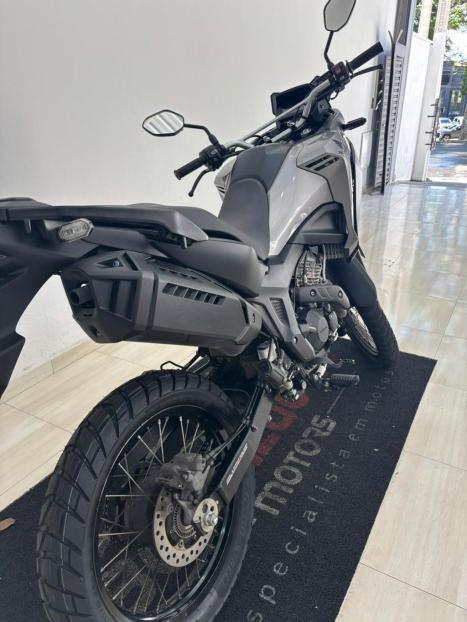 HONDA XRE 300 Sahara , Foto 3