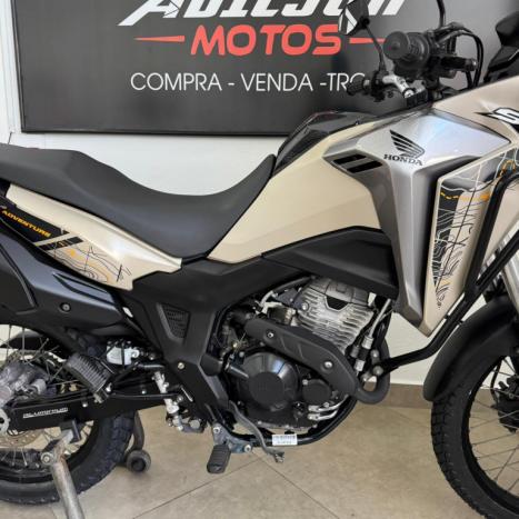 HONDA XRE 300 Sahara ADVENTURE, Foto 3