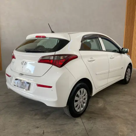 HYUNDAI HB 20 Hatch 1.0 12V 4P FLEX UNIQUE, Foto 4