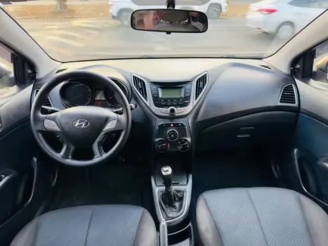 HYUNDAI HB 20 Hatch 1.6 16V 4P FLEX COMFORT, Foto 7