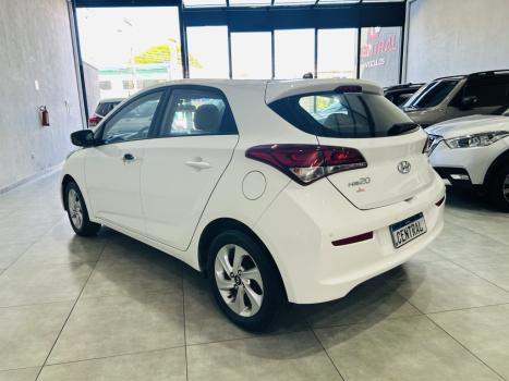 HYUNDAI HB 20 Hatch 1.6 16V 4P FLEX COMFORT PLUS, Foto 2