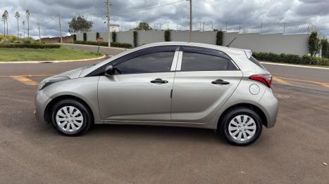 HYUNDAI HB 20 Hatch 1.0 12V 4P FLEX UNIQUE, Foto 4