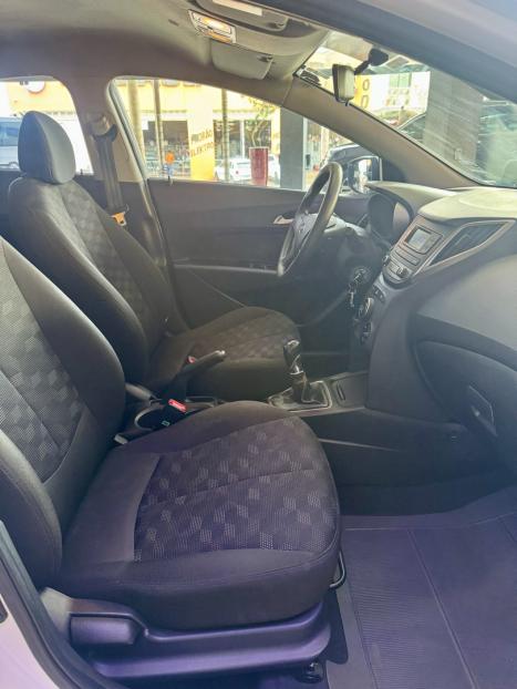 HYUNDAI HB 20 Hatch 1.6 16V 4P FLEX COMFORT PLUS, Foto 9