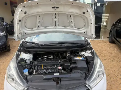 HYUNDAI HB 20 Hatch 1.6 16V 4P PREMIUM FLEX AUTOM�TICO, Foto 7