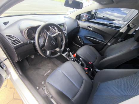 HYUNDAI HB 20 Hatch 1.6 16V 4P FLEX COMFORT PLUS, Foto 3