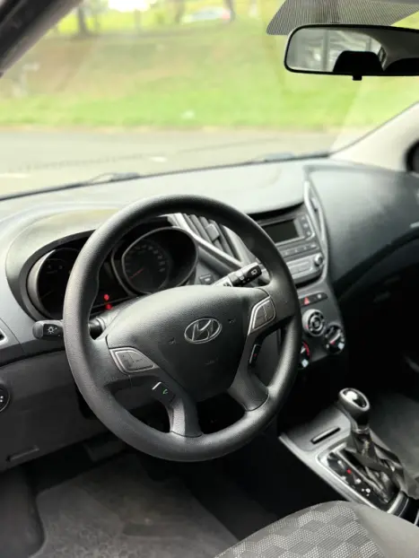 HYUNDAI HB 20 Hatch 1.6 16V 4P FLEX COMFORT PLUS AUTOM�TICO, Foto 9